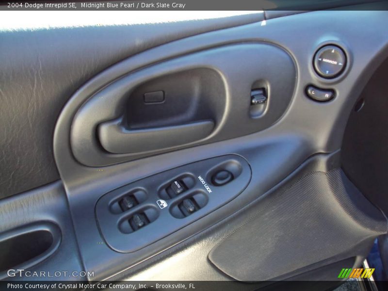Midnight Blue Pearl / Dark Slate Gray 2004 Dodge Intrepid SE