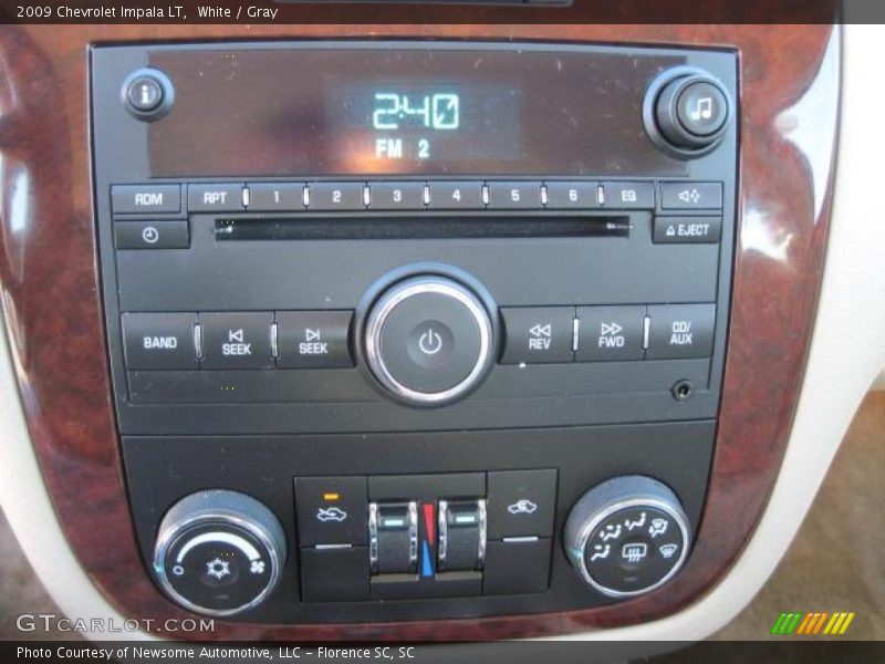 White / Gray 2009 Chevrolet Impala LT