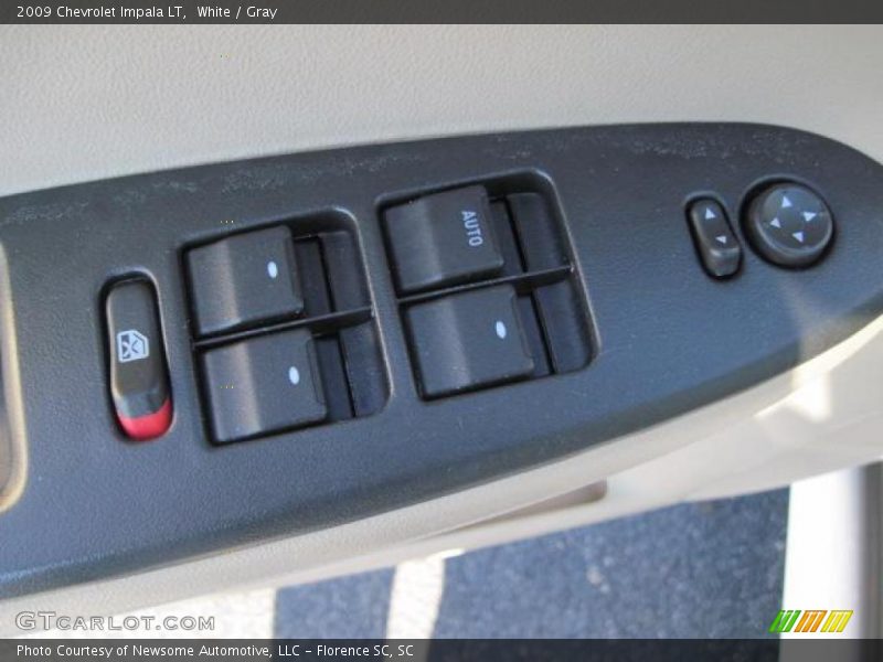 White / Gray 2009 Chevrolet Impala LT