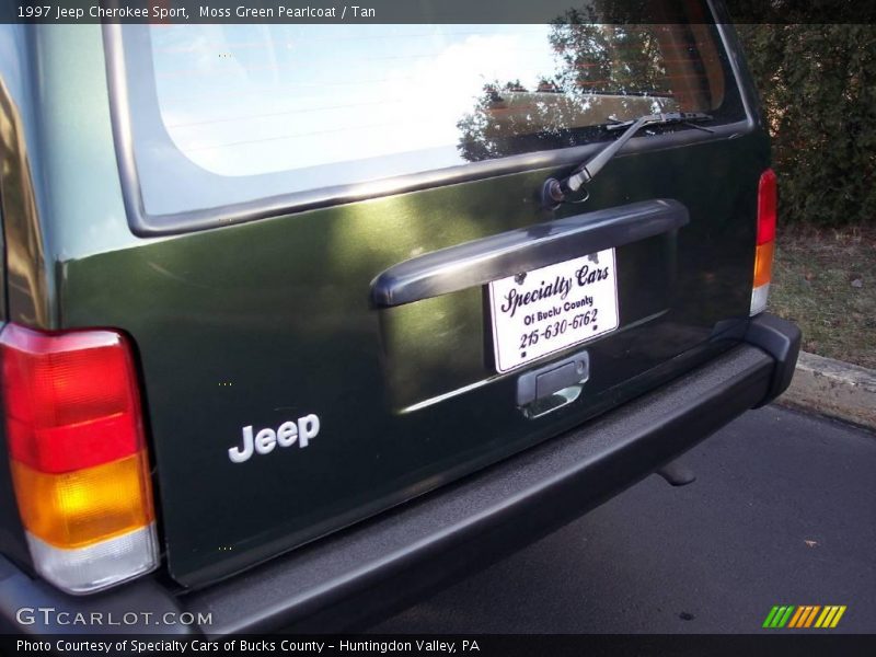 Moss Green Pearlcoat / Tan 1997 Jeep Cherokee Sport