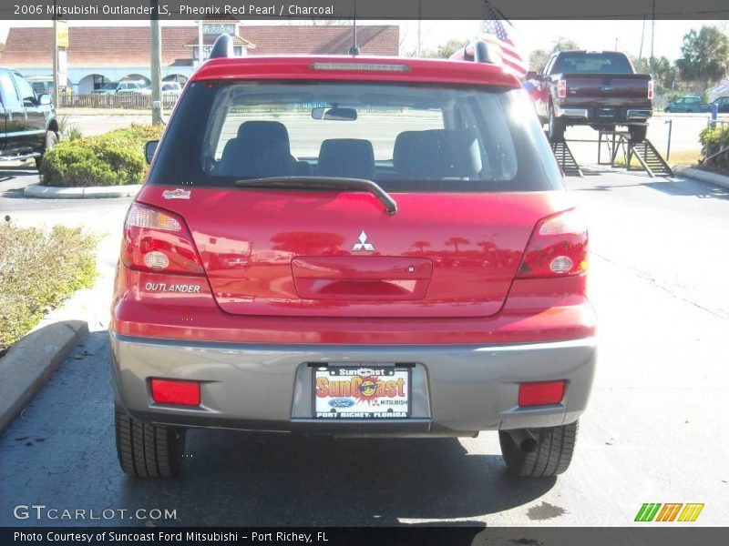 Pheonix Red Pearl / Charcoal 2006 Mitsubishi Outlander LS