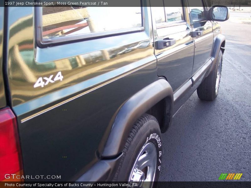 Moss Green Pearlcoat / Tan 1997 Jeep Cherokee Sport