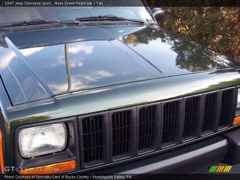 Moss Green Pearlcoat / Tan 1997 Jeep Cherokee Sport