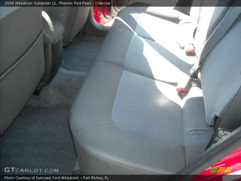 Pheonix Red Pearl / Charcoal 2006 Mitsubishi Outlander LS