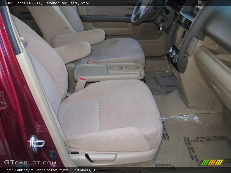 Redondo Red Pearl / Ivory 2006 Honda CR-V LX