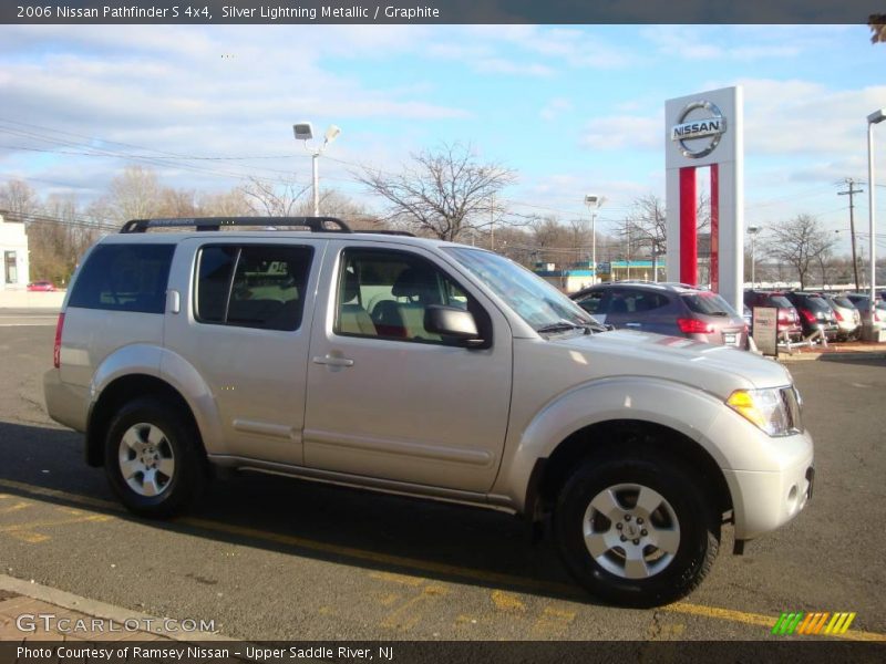 Silver Lightning Metallic / Graphite 2006 Nissan Pathfinder S 4x4