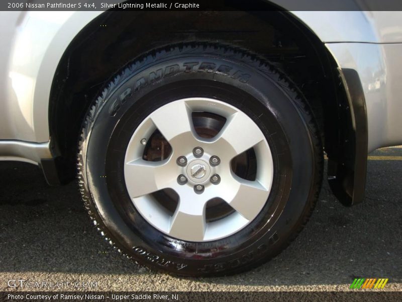 Silver Lightning Metallic / Graphite 2006 Nissan Pathfinder S 4x4