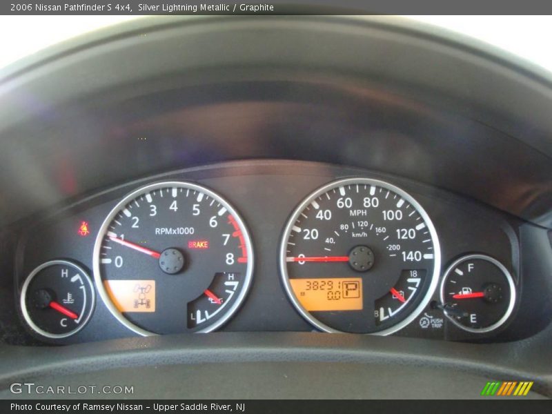 Silver Lightning Metallic / Graphite 2006 Nissan Pathfinder S 4x4