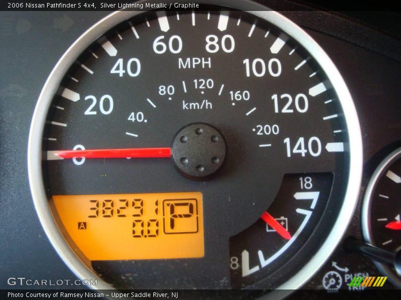 Silver Lightning Metallic / Graphite 2006 Nissan Pathfinder S 4x4