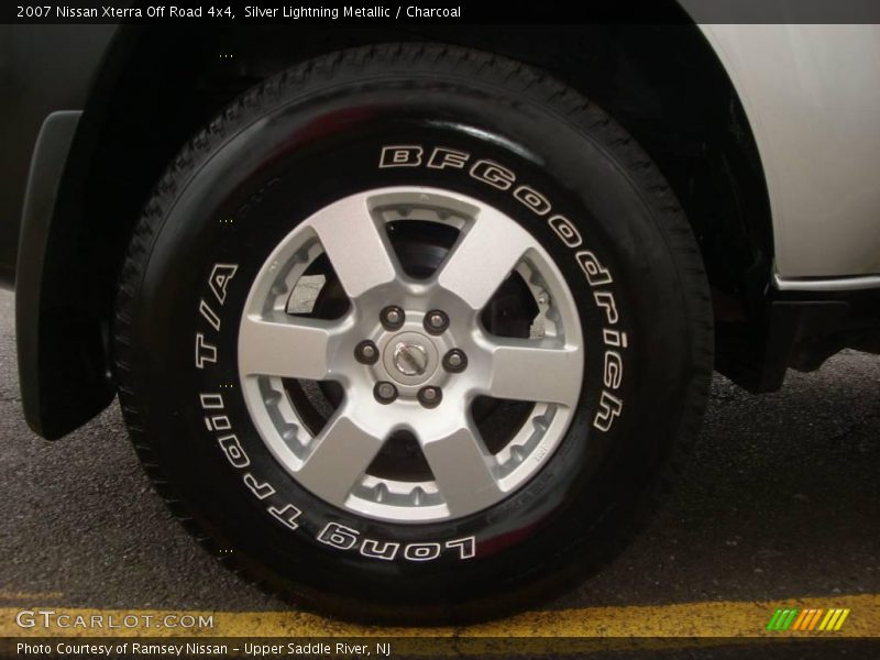 Silver Lightning Metallic / Charcoal 2007 Nissan Xterra Off Road 4x4