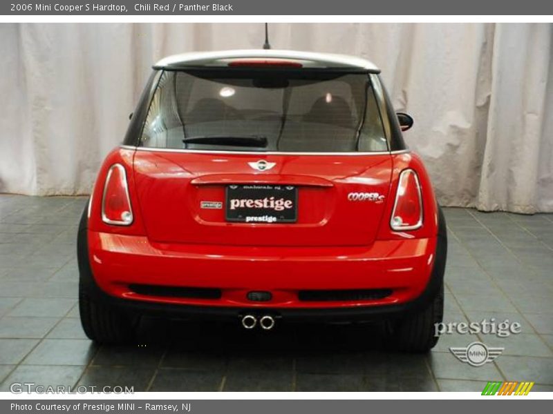 Chili Red / Panther Black 2006 Mini Cooper S Hardtop