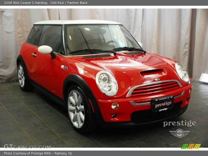 Chili Red / Panther Black 2006 Mini Cooper S Hardtop
