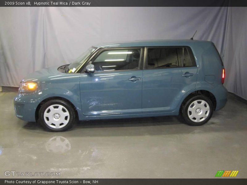 Hypnotic Teal Mica / Dark Gray 2009 Scion xB