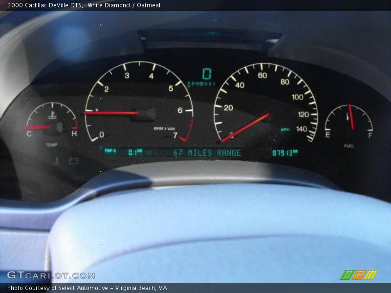 White Diamond / Oatmeal 2000 Cadillac DeVille DTS