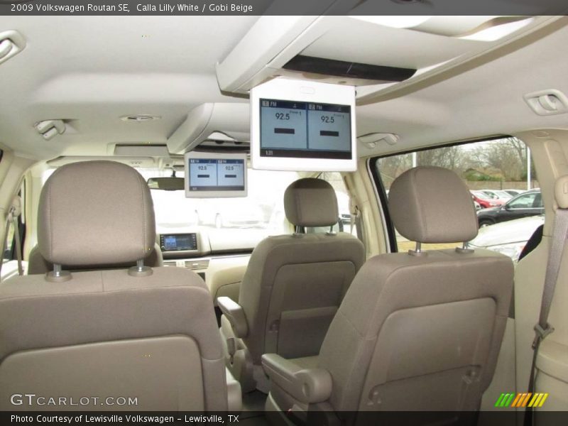 Calla Lilly White / Gobi Beige 2009 Volkswagen Routan SE
