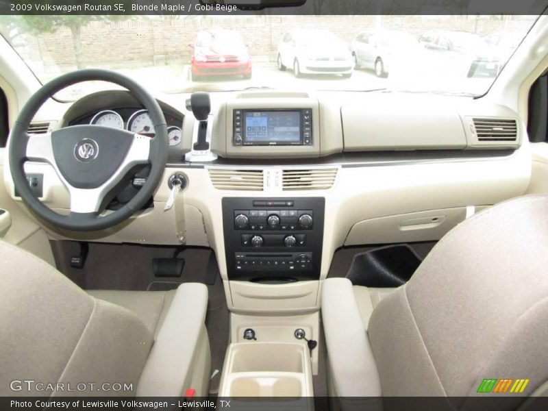 Blonde Maple / Gobi Beige 2009 Volkswagen Routan SE