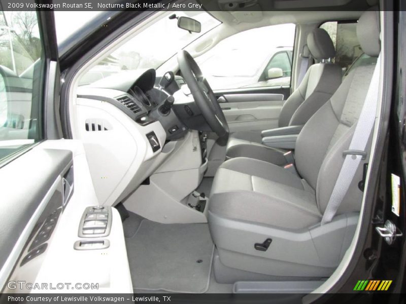 Nocturne Black Metallic / Aero Grey 2009 Volkswagen Routan SE