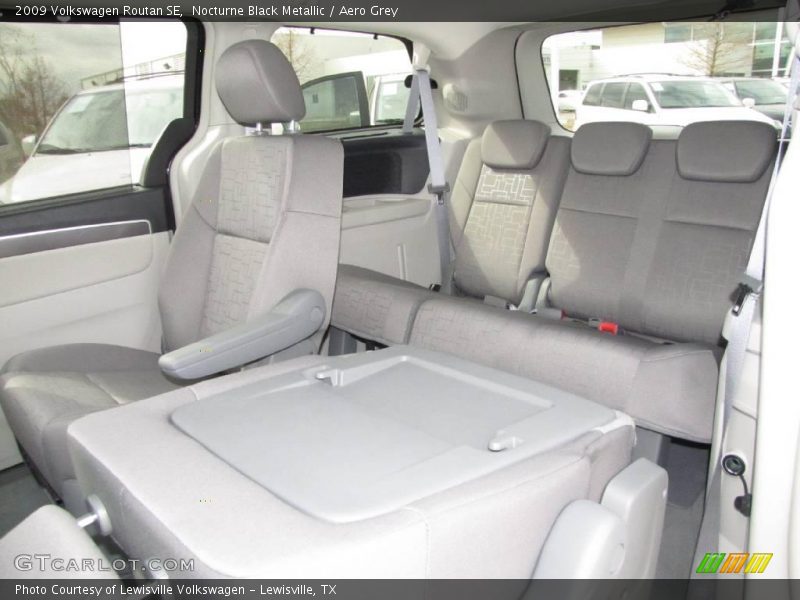 Nocturne Black Metallic / Aero Grey 2009 Volkswagen Routan SE