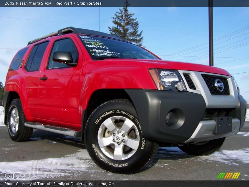 Red Alert / Graphite/Steel 2009 Nissan Xterra S 4x4