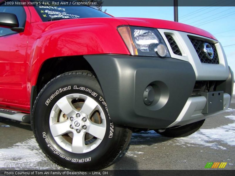 Red Alert / Graphite/Steel 2009 Nissan Xterra S 4x4