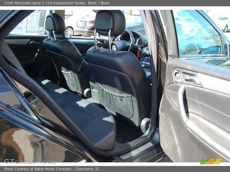 Black / Black 2005 Mercedes-Benz C 230 Kompressor Sedan