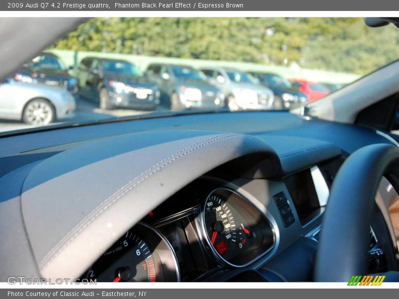Phantom Black Pearl Effect / Espresso Brown 2009 Audi Q7 4.2 Prestige quattro
