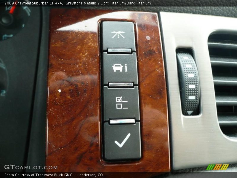 Greystone Metallic / Light Titanium/Dark Titanium 2009 Chevrolet Suburban LT 4x4