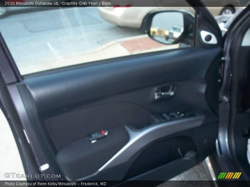 Graphite Gray Pearl / Black 2010 Mitsubishi Outlander SE