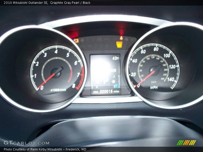 Graphite Gray Pearl / Black 2010 Mitsubishi Outlander SE