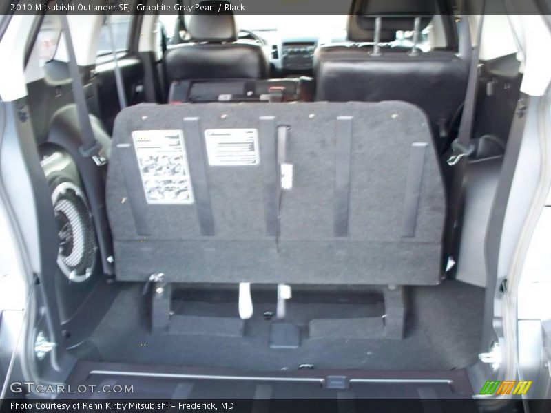 Graphite Gray Pearl / Black 2010 Mitsubishi Outlander SE