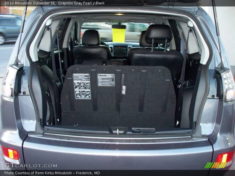 Graphite Gray Pearl / Black 2010 Mitsubishi Outlander SE