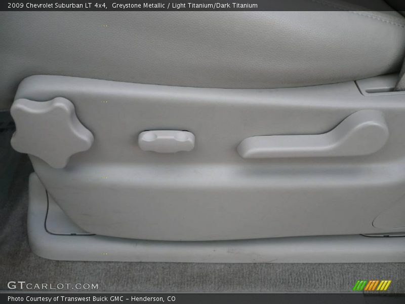 Greystone Metallic / Light Titanium/Dark Titanium 2009 Chevrolet Suburban LT 4x4