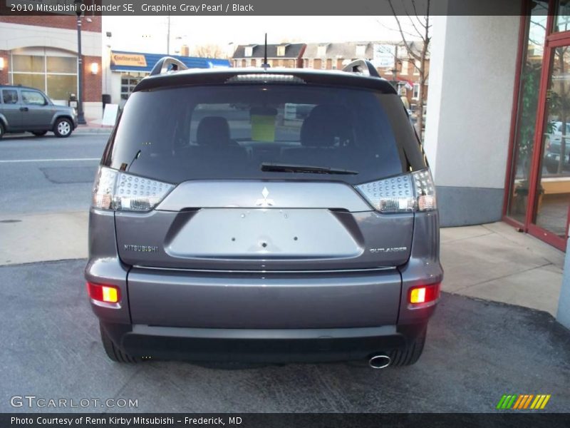 Graphite Gray Pearl / Black 2010 Mitsubishi Outlander SE