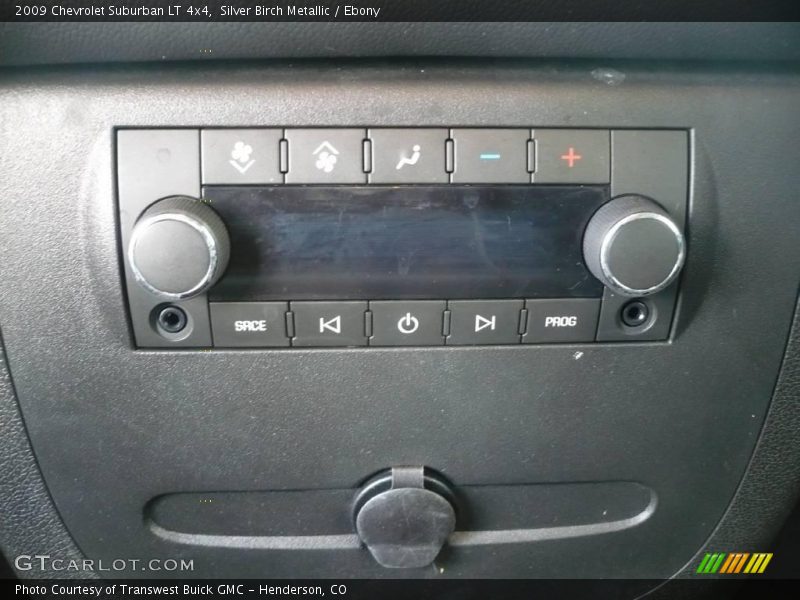 Silver Birch Metallic / Ebony 2009 Chevrolet Suburban LT 4x4
