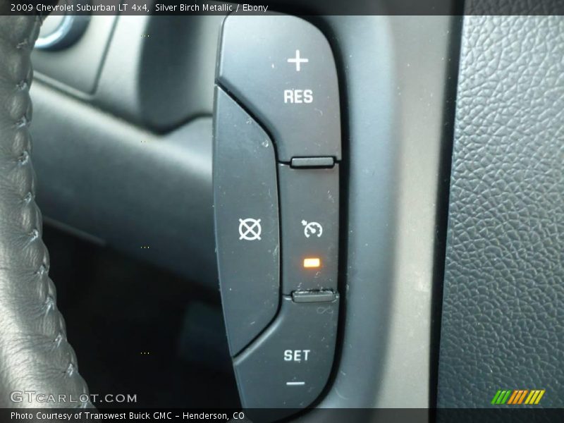 Silver Birch Metallic / Ebony 2009 Chevrolet Suburban LT 4x4