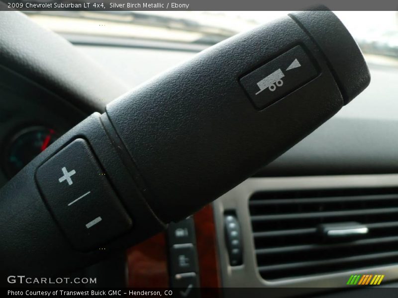 Silver Birch Metallic / Ebony 2009 Chevrolet Suburban LT 4x4