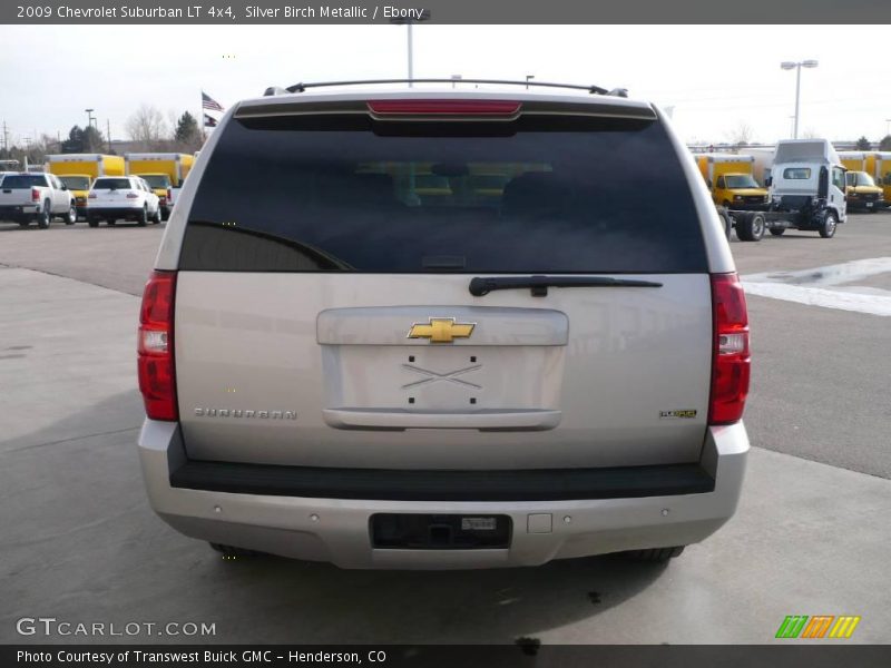 Silver Birch Metallic / Ebony 2009 Chevrolet Suburban LT 4x4