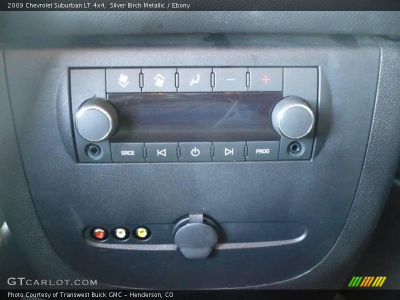 Silver Birch Metallic / Ebony 2009 Chevrolet Suburban LT 4x4