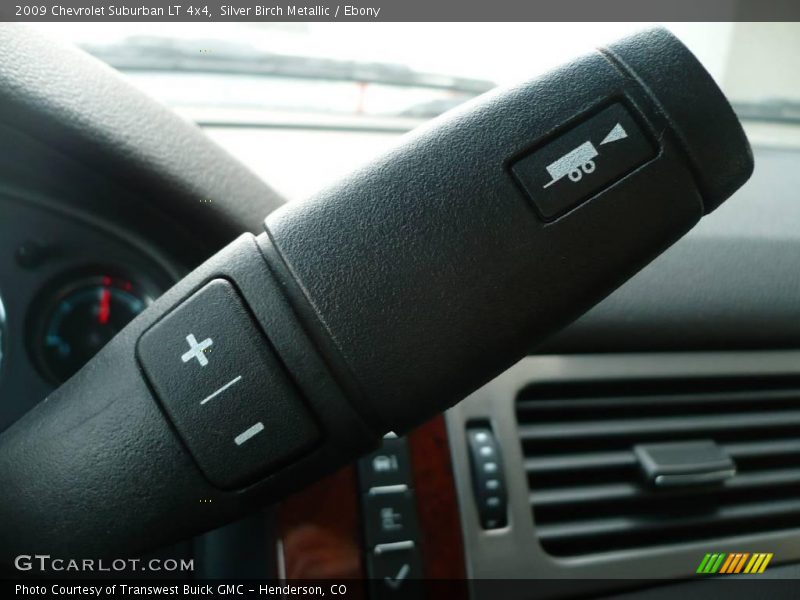 Silver Birch Metallic / Ebony 2009 Chevrolet Suburban LT 4x4