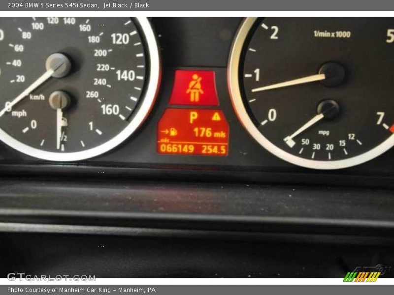 Jet Black / Black 2004 BMW 5 Series 545i Sedan