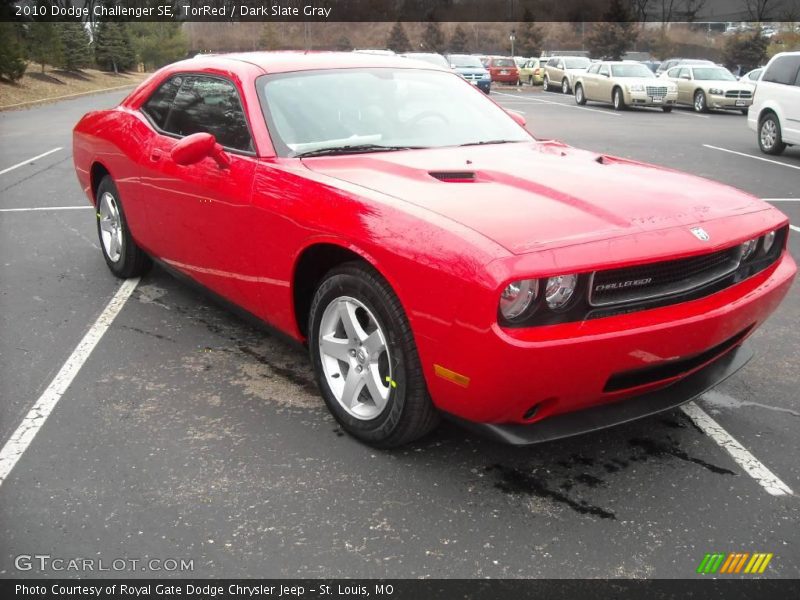 TorRed / Dark Slate Gray 2010 Dodge Challenger SE