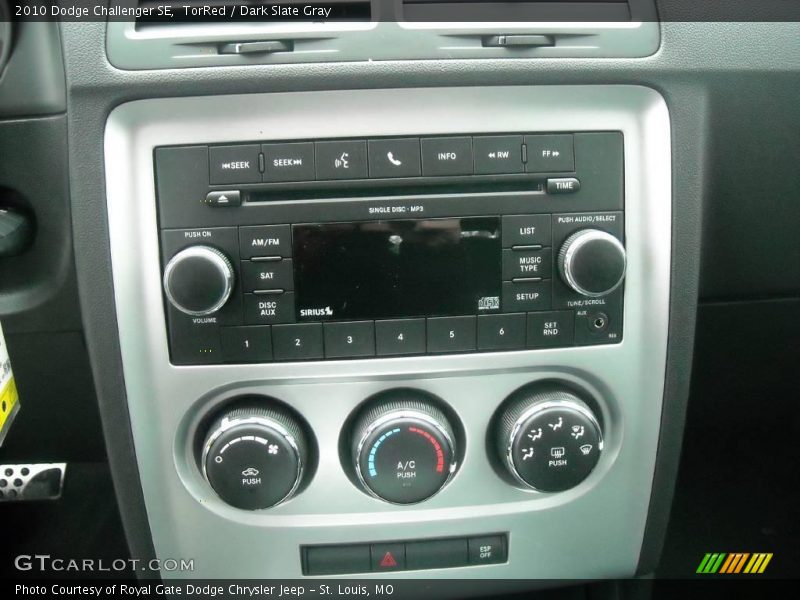 TorRed / Dark Slate Gray 2010 Dodge Challenger SE