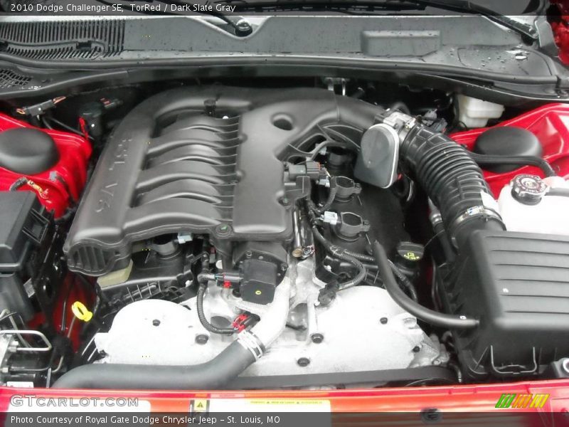TorRed / Dark Slate Gray 2010 Dodge Challenger SE