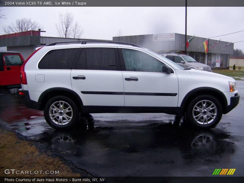 Ice White / Taupe 2004 Volvo XC90 T6 AWD