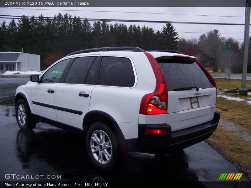 Ice White / Taupe 2004 Volvo XC90 T6 AWD
