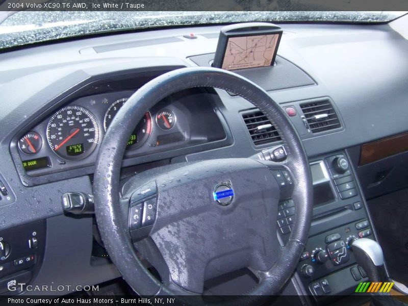 Ice White / Taupe 2004 Volvo XC90 T6 AWD