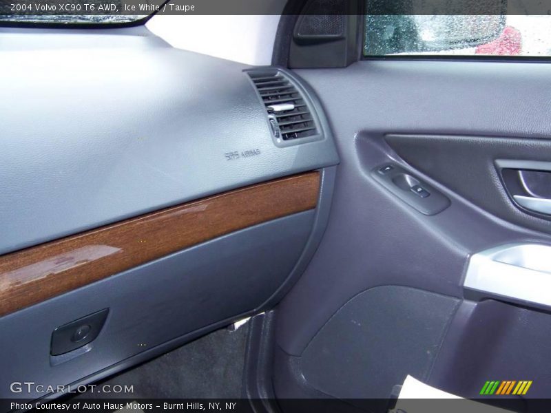 Ice White / Taupe 2004 Volvo XC90 T6 AWD