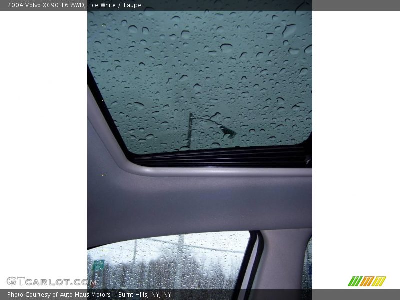 Ice White / Taupe 2004 Volvo XC90 T6 AWD