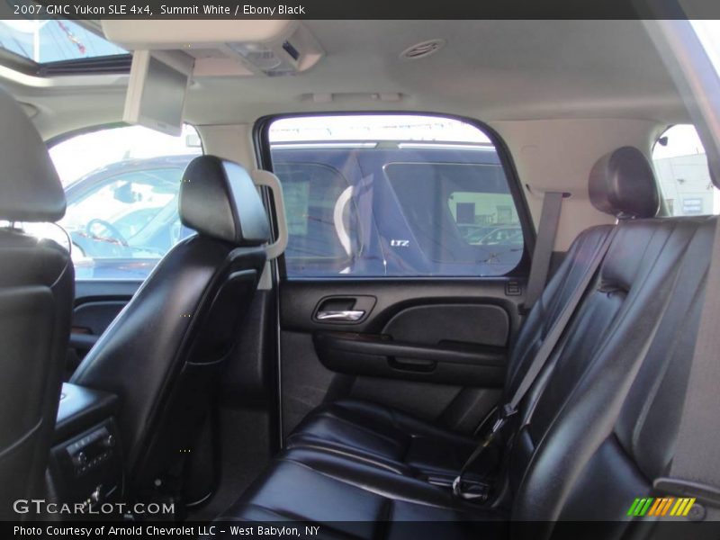 Summit White / Ebony Black 2007 GMC Yukon SLE 4x4