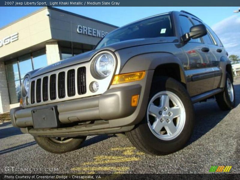 Light Khaki Metallic / Medium Slate Gray 2007 Jeep Liberty Sport